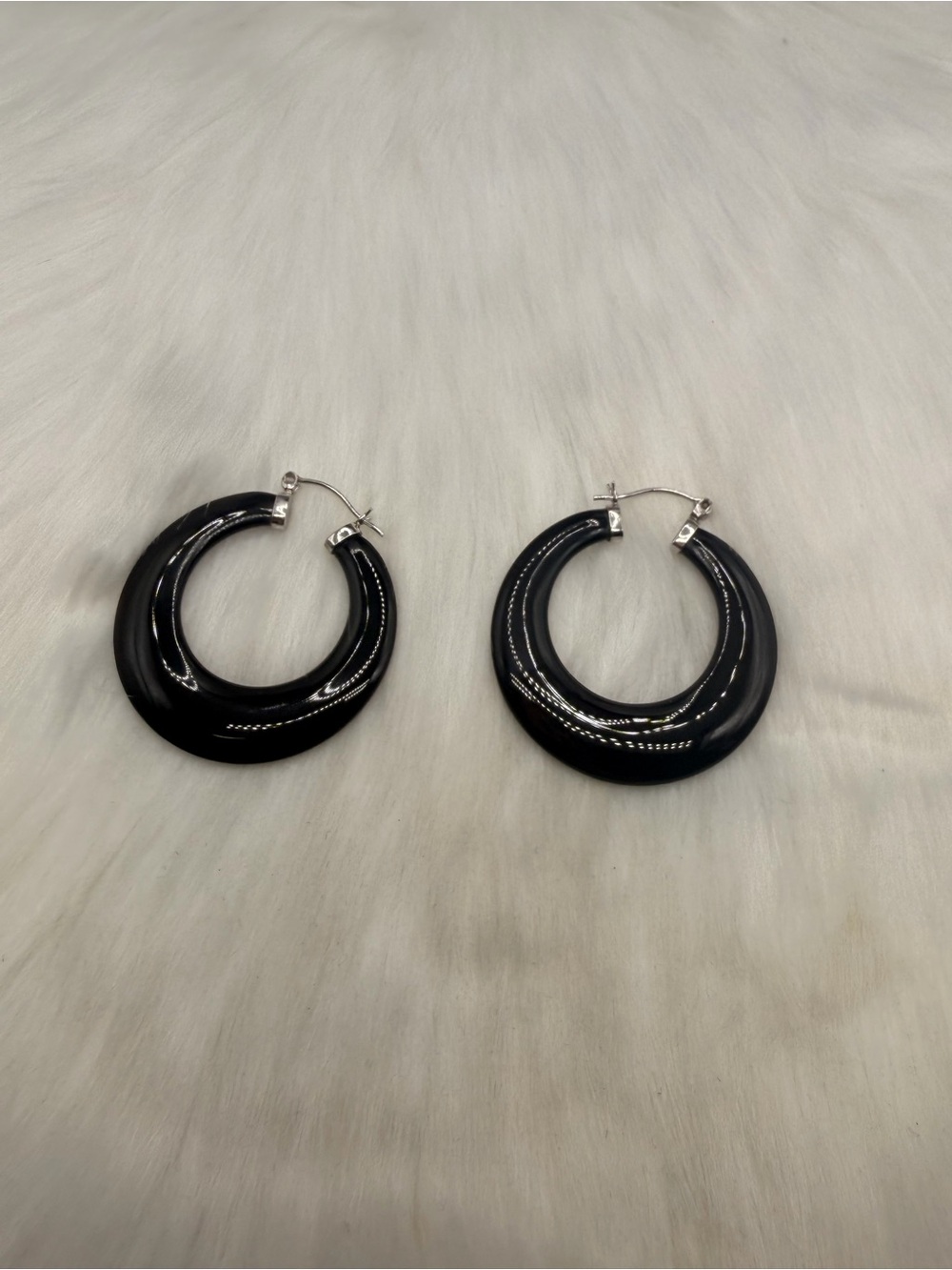 925 Sterling Silver Big Onyx Hoops Earrings. - Picture 5 of 7